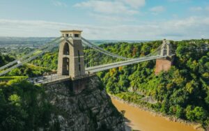 Clifton Suspension Bridge over river - representing broadband in Bristol