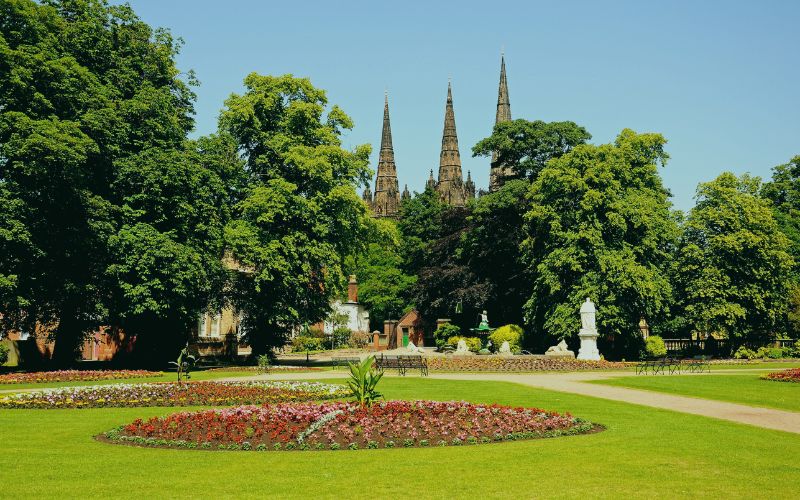 Lichfield Cathedral – representing broadband in Lichfield