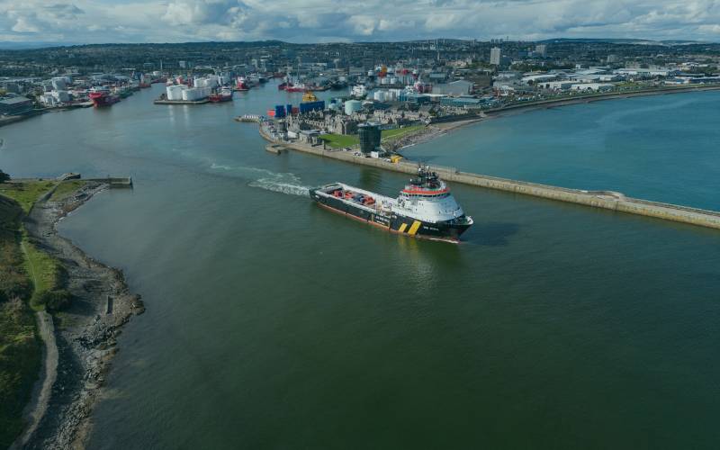 Aerial view of Aberdeen Harbour in Aberdeen, representing the local broadband coverage area