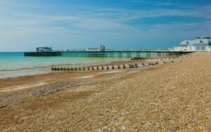 Worthing Pier in Worthing, representing the local broadband coverage area.